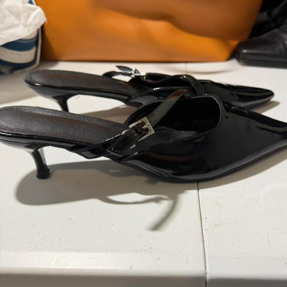 Steve Madden Black Patent Slingback Kitten Heels